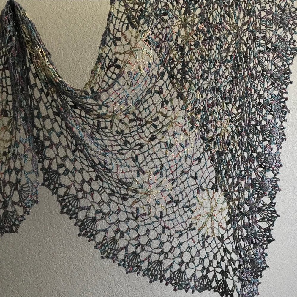 NEW Handmade English Ivy Lace Shawl, Triangular (95"L & 45"D)